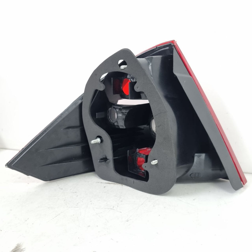 Lanterna Tras Dir Ford Fiesta Sedan 2004/2010