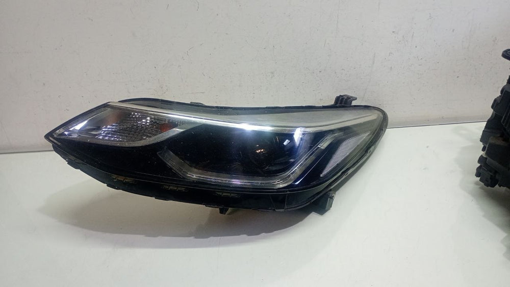 Farol lado esquerdo com léd Chevrolet cruze 2017 a 2023