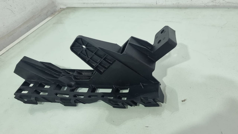 Suporte Para-choque Diant Esq GWM Haval H6 2023/2025