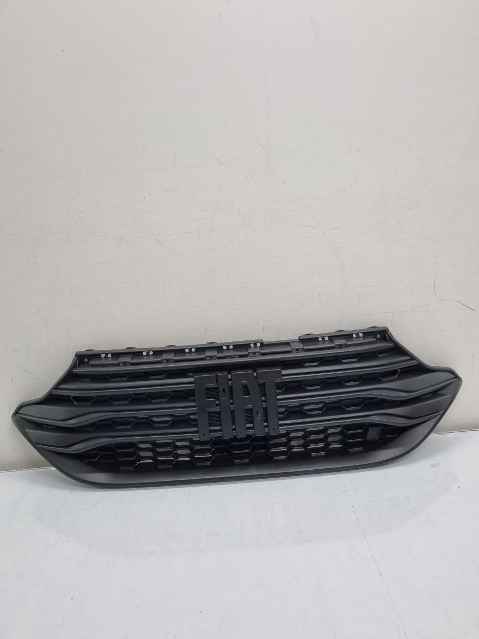 Grade Diant Superior Fiat Strada 2021/2024