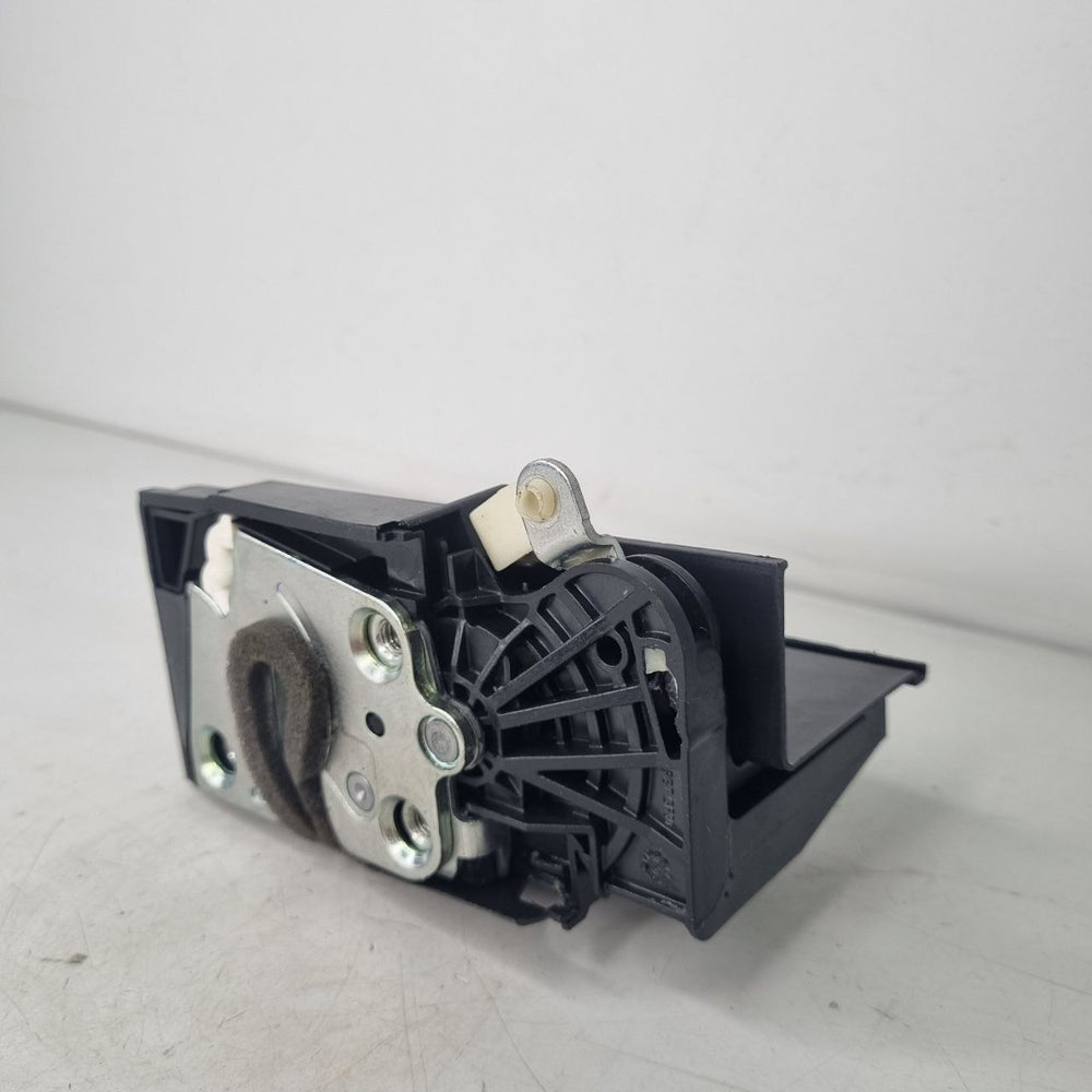 Fechadura Tras Volkswagen Gol/Voyage/Fox/Polo 2008/2022