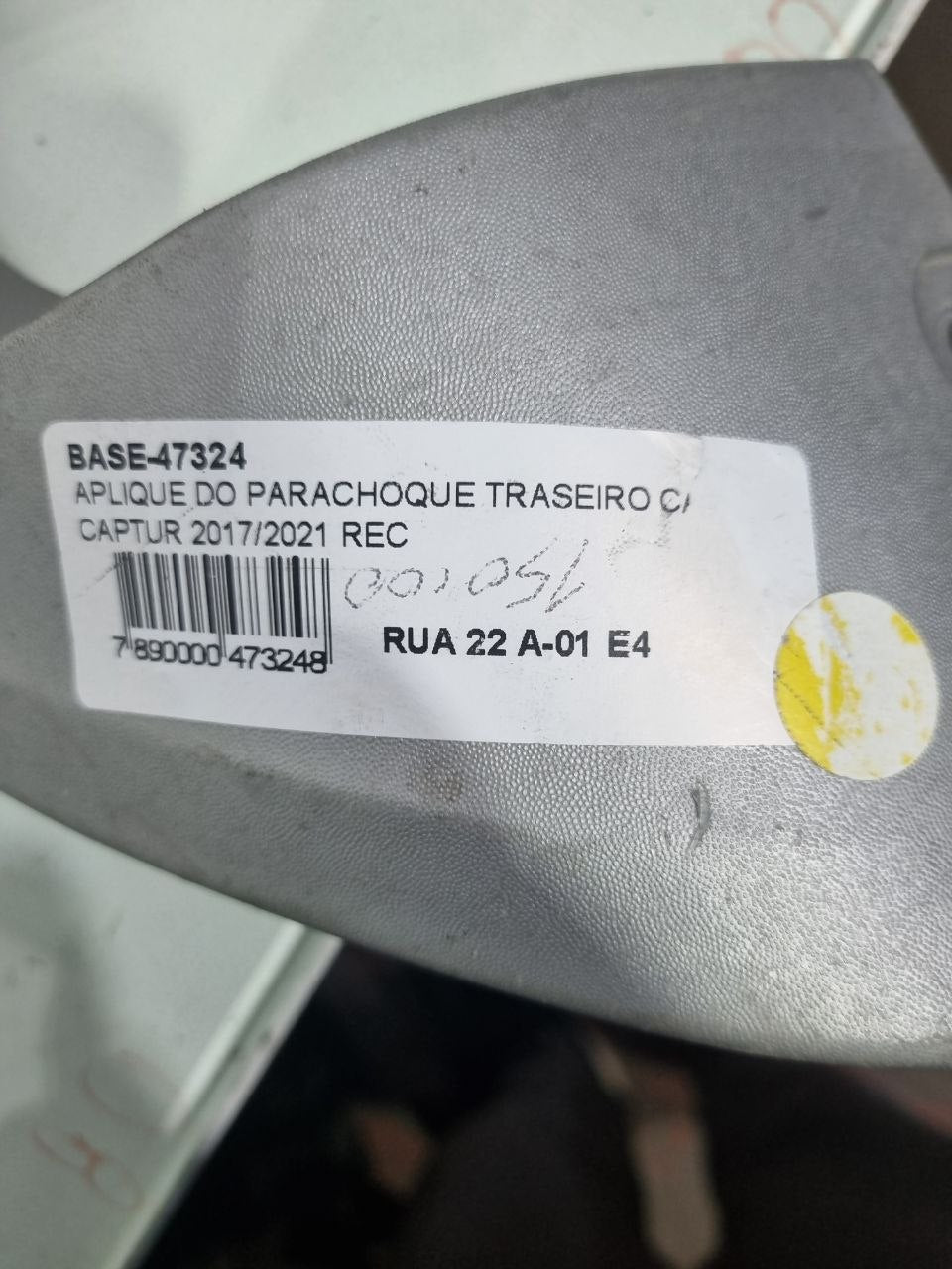 Aplique Parachoque Traseiro Renault Captur 2017/2021 Usado