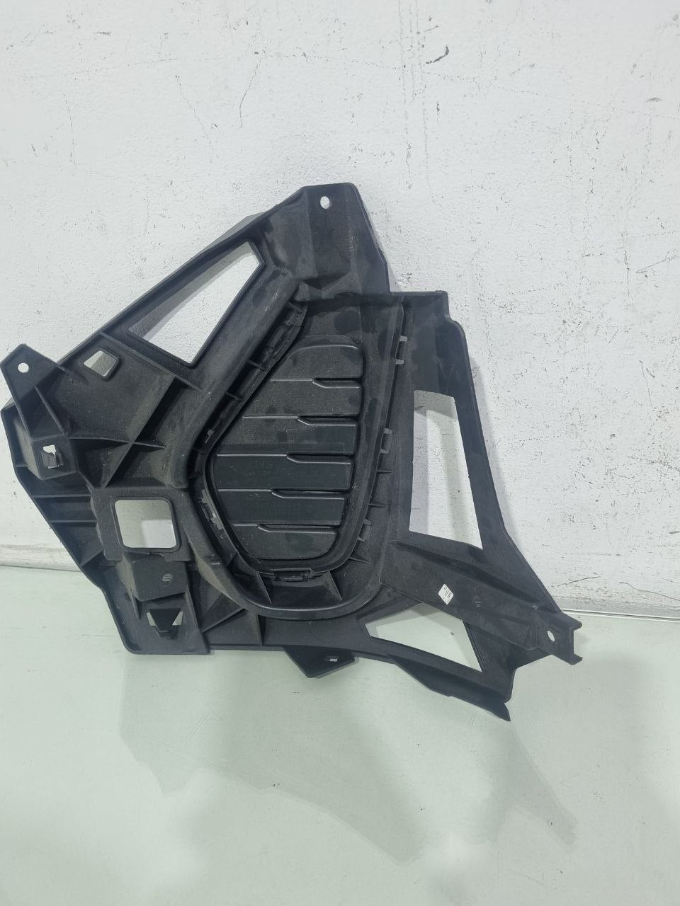 Moldura Farol Milha Diant Esq Volkswagen Nivus 2020/2021