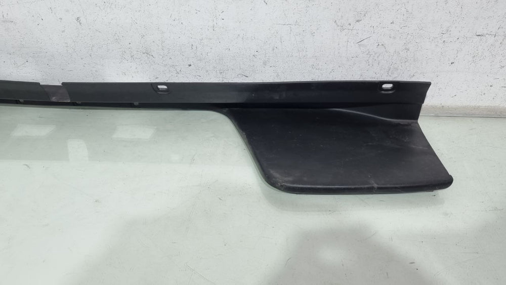 Pisante Parachoque Tras Volkswagen Amarok 2011/2017