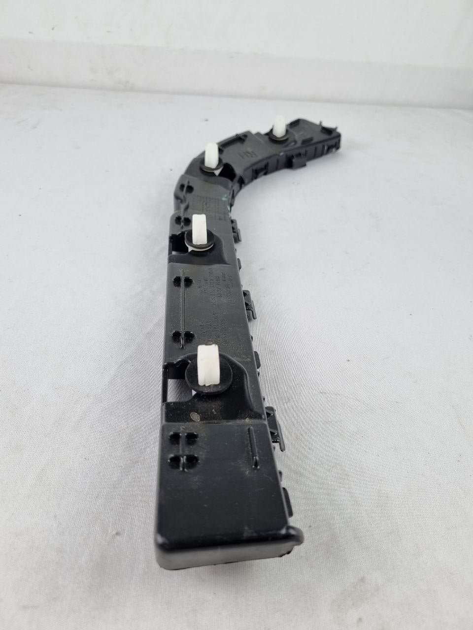 Guia Suporte Para-choque Tras Esq Hyundai HB20 Sedan 2012/2019