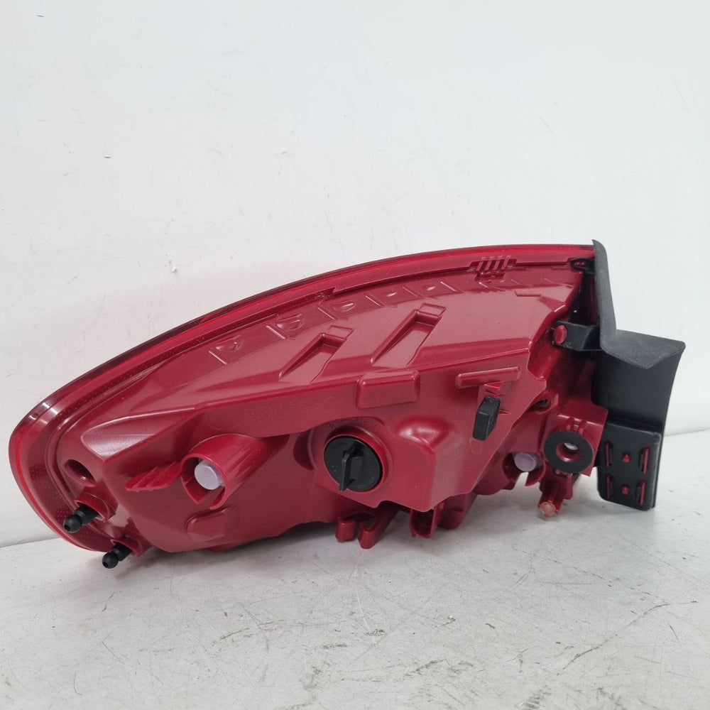 Lanterna Tras Dir Lateral LED Audi A4 2013/2016