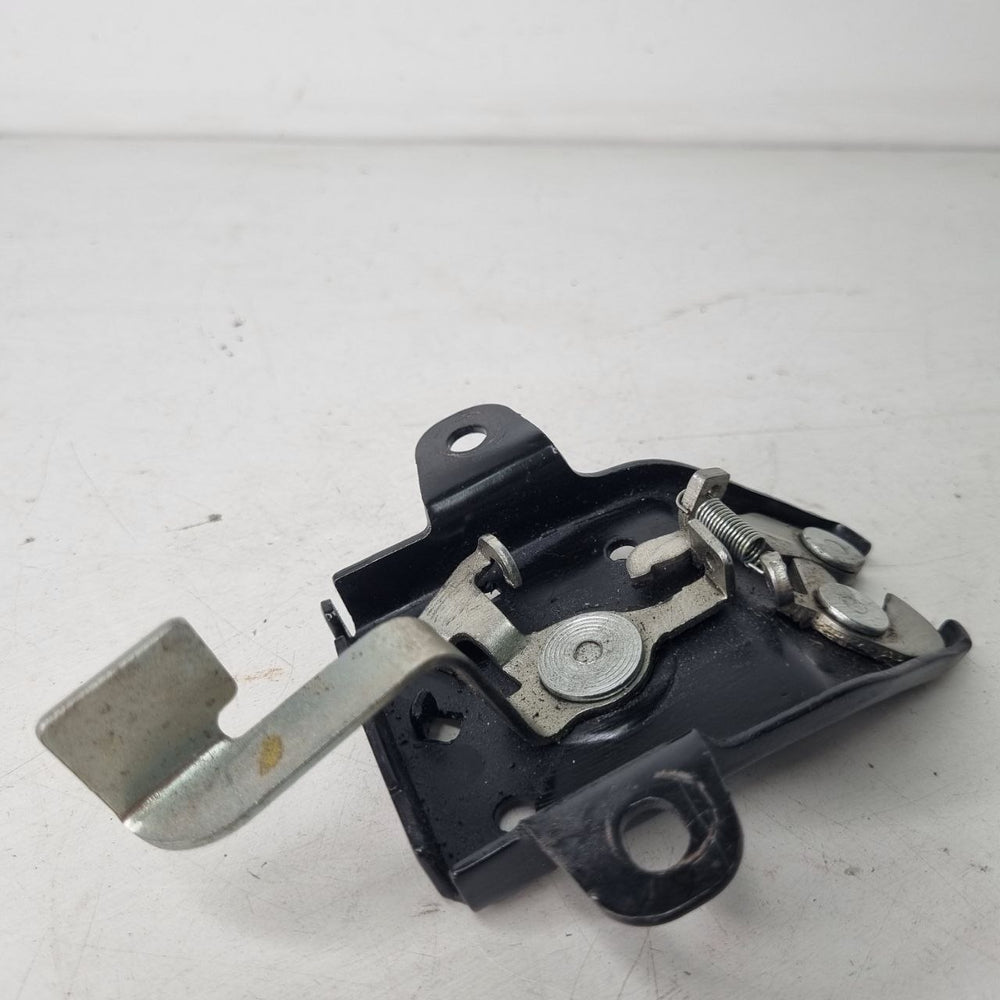 Fechadura Tampa Tras Toyota Etios 2013/2019