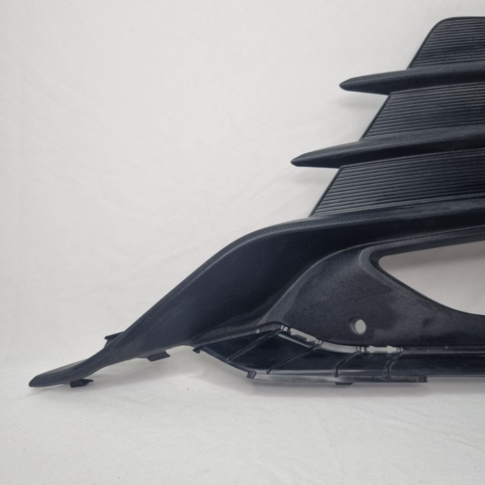 Moldura Farol de Milha Dianteira Esquerda Chevrolet Cruze 2021/2024 Nova