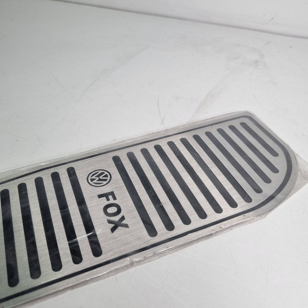 Descanso de Pé VW Fox 2003/2015 Novo