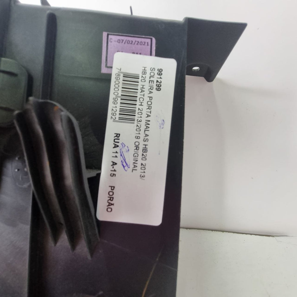 Soleira Porta Malas Hyundai HB20 Hatch 2013/2019