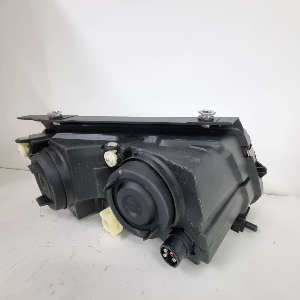 Farol Diant Esq Volkswagen Bora 1999/2005