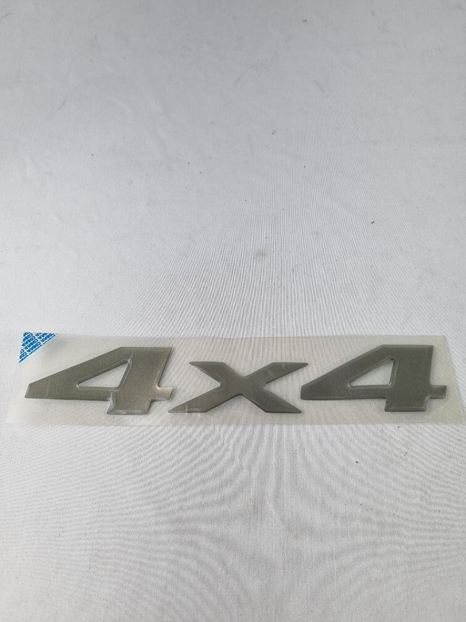 Emblema Lat 4x4 Prata Chevrolet S10 2003/2011