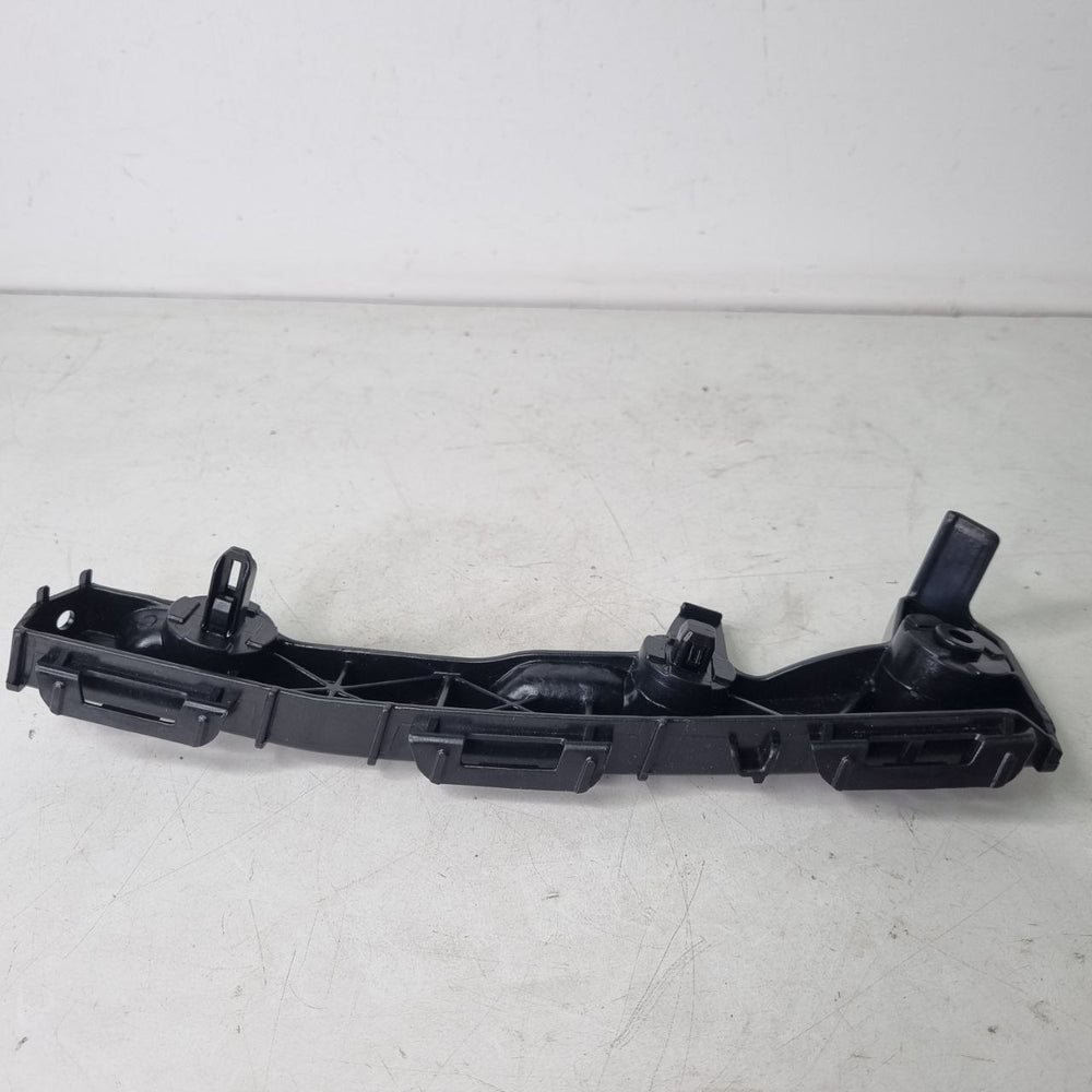 Suporte Para-choque Diant Dir Toyota Hilux 2012/2015