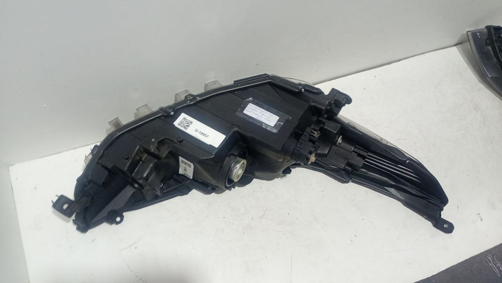 Farol Diant Esq Toyota Yaris 2018/2023 - Original