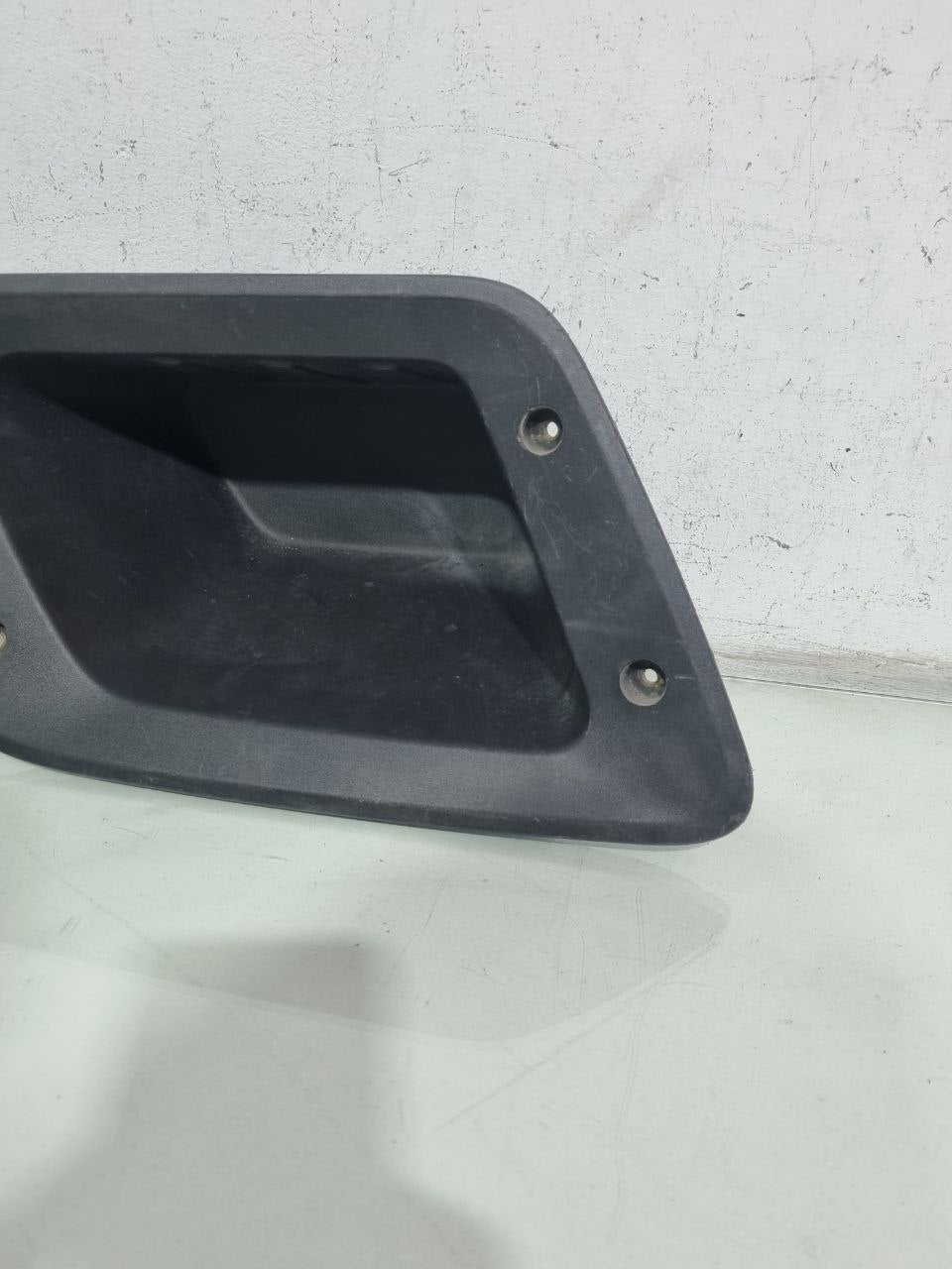 Pisante Lateral Direito Chevrolet Montana 2011/2016 Usado