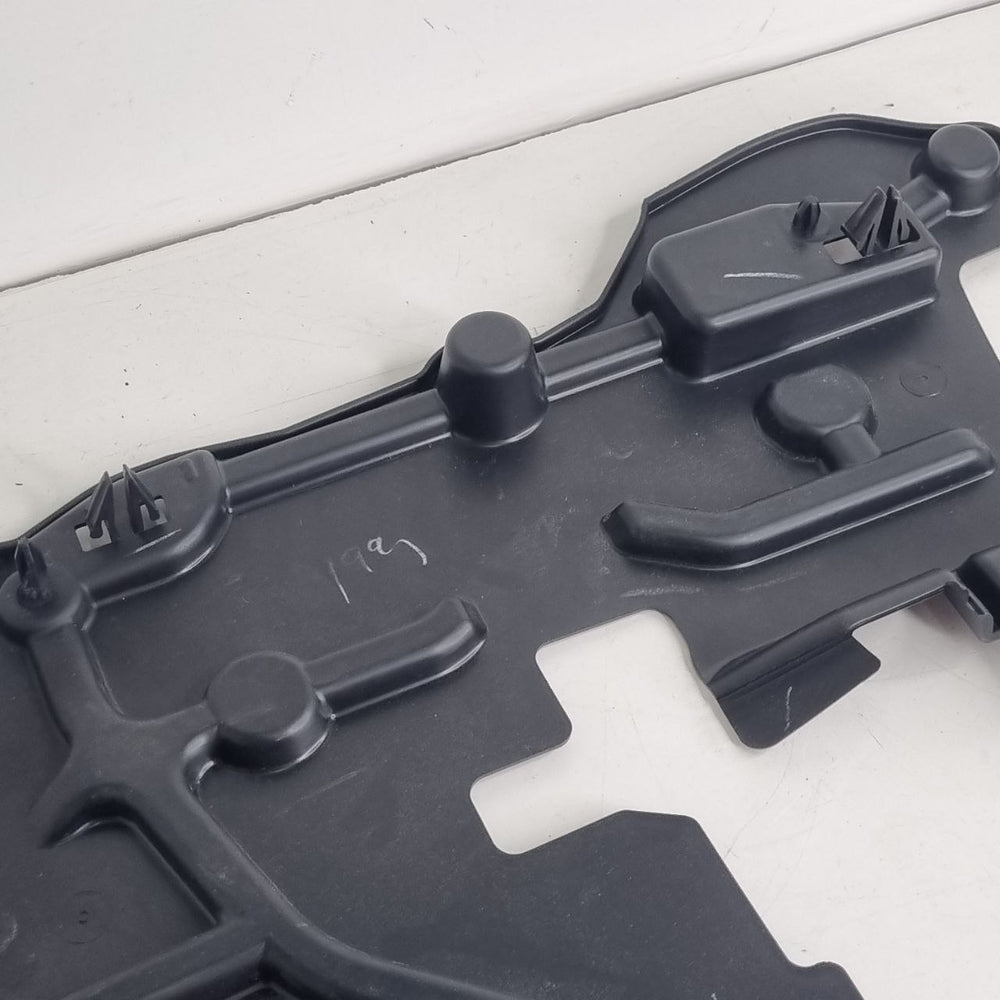 Defletor de Ar do Radiador Dir Peugeot 208 2015/2018