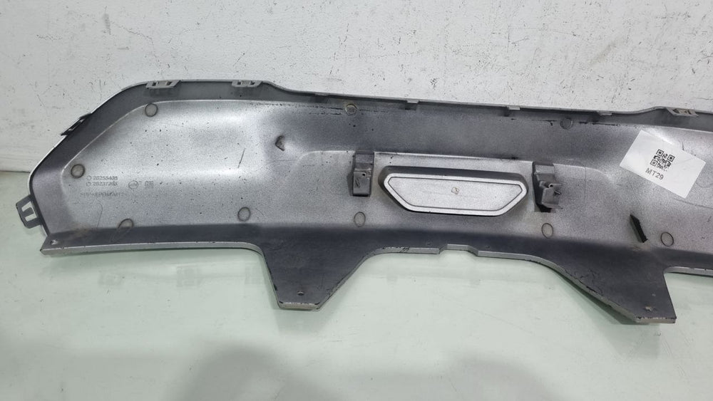 Aplique Parachoque Tras Chevrolet Tracker 2020/2024