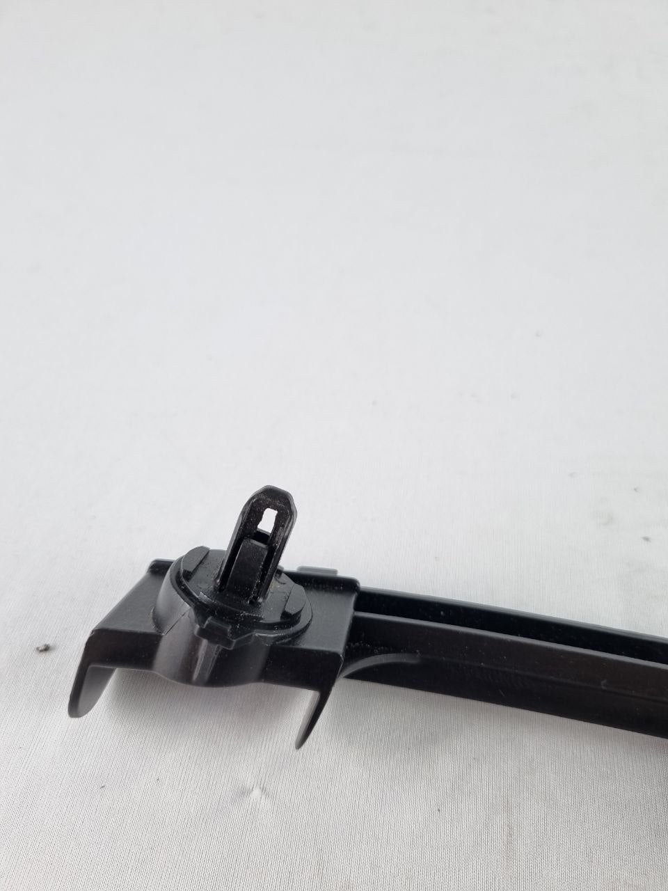 Suporte Guia Para-choque Diant Toyota Etios 2013/2024