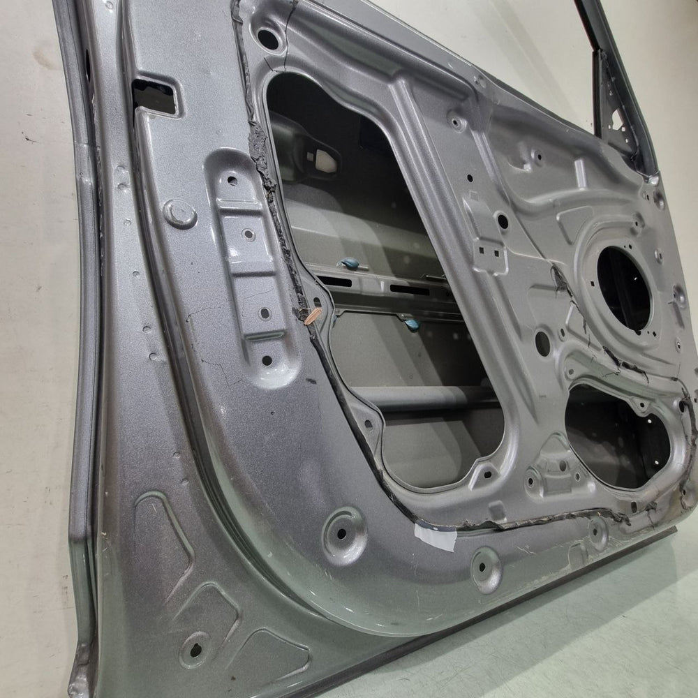 Porta Diant Esq Hyundai Creta 2017/2022 Usada