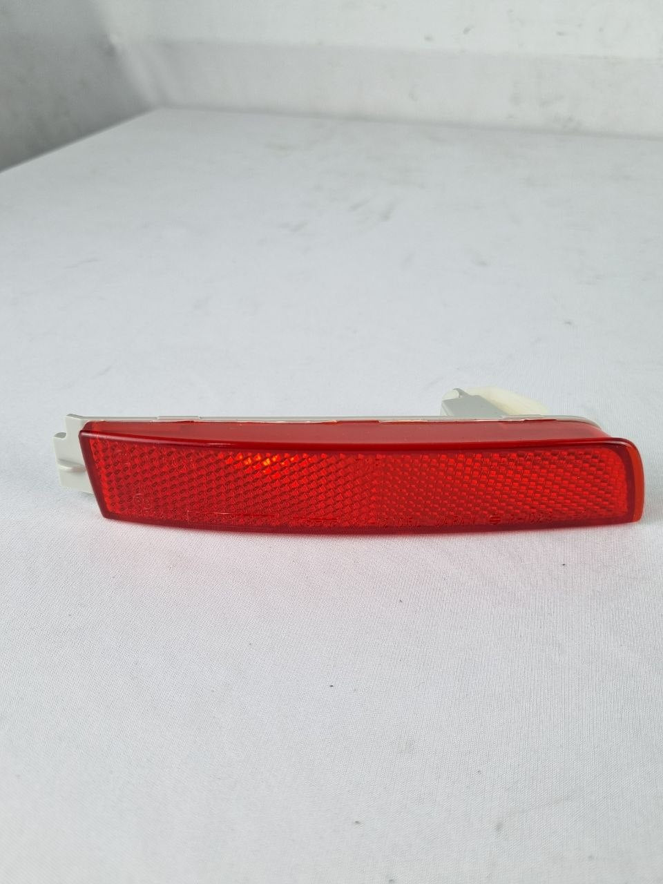 Refletor Para-choque Tras Esq Nissan Kicks 2017/2023