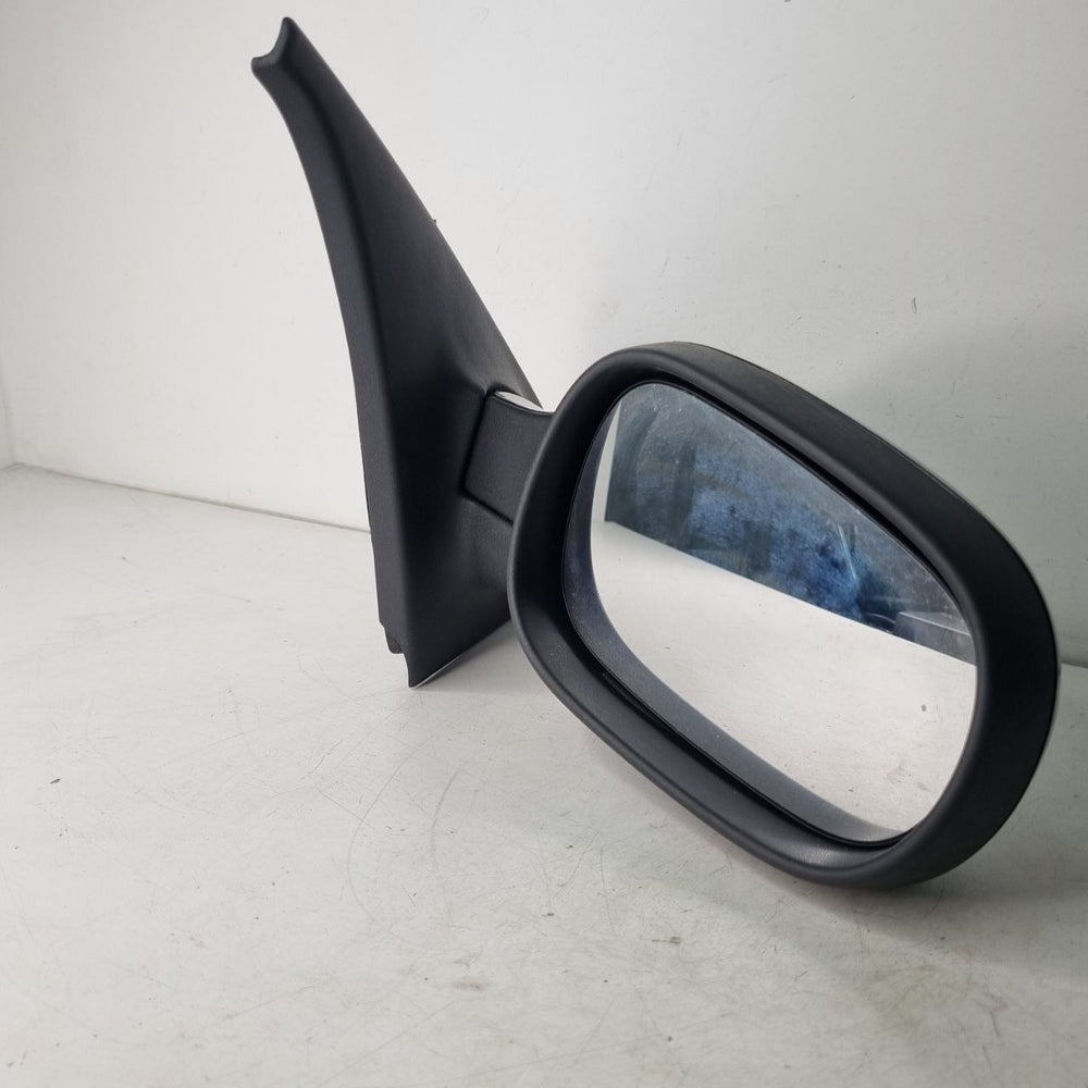 Retrovisor Externo Esquerdo Renault Clio 2001/2011