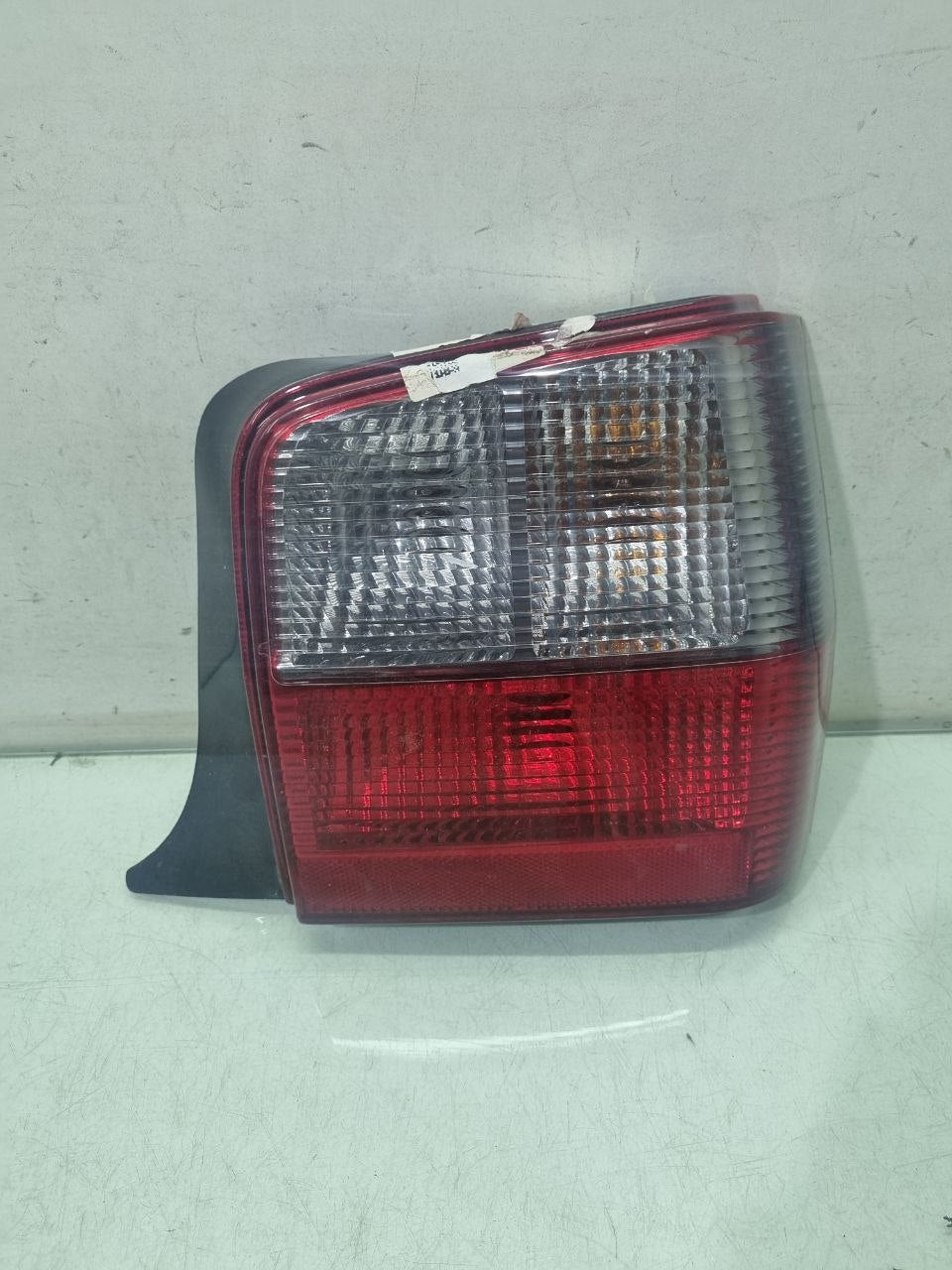 Lanterna Traseira Direita Fiat Uno 2007/2012 Usada