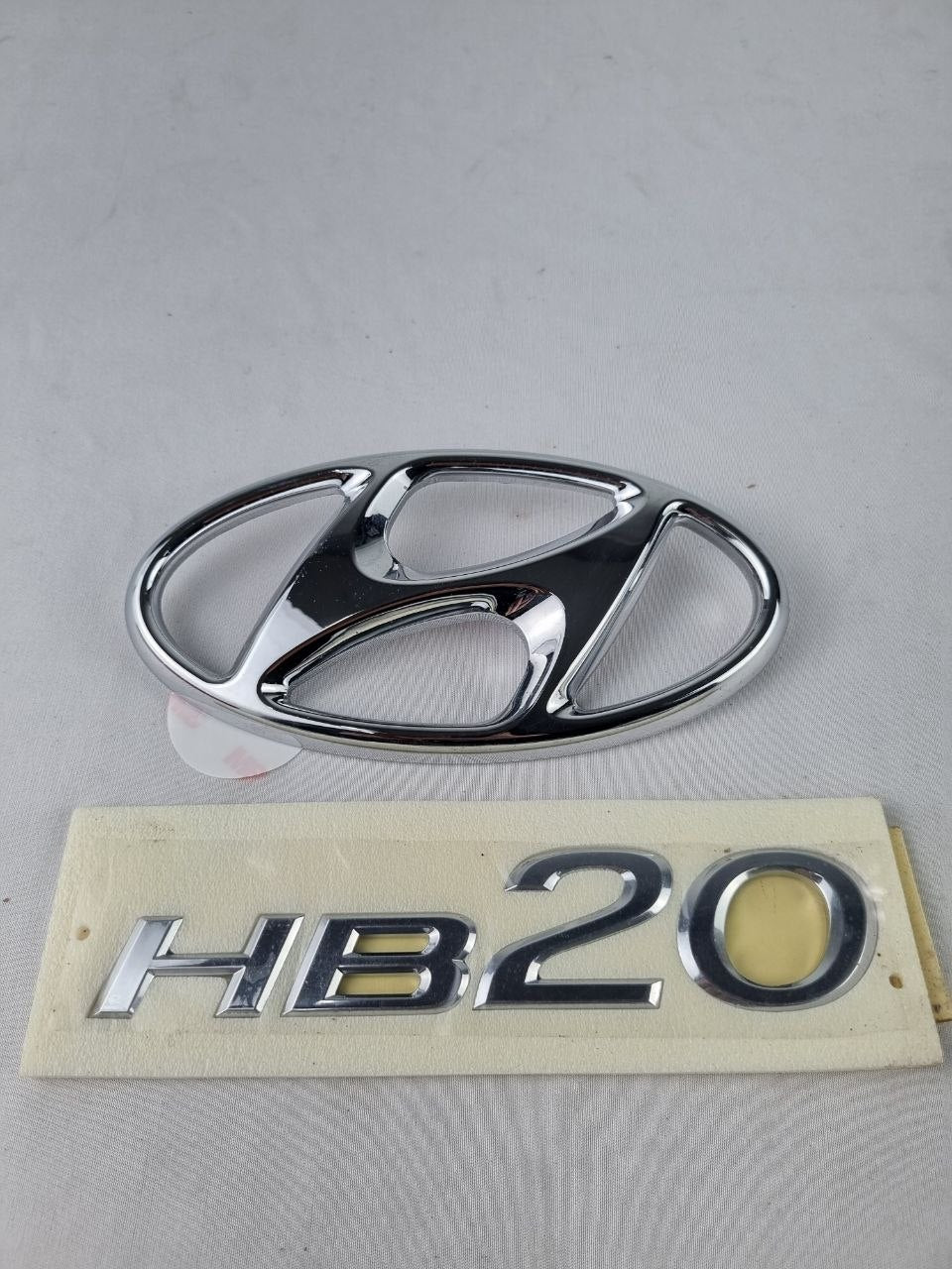 Emblema Tampa Tras Hyundai HB20 Hatch 2020/2022