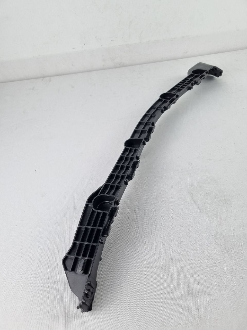 Suporte Guia Parachoque Tras Toyota Corolla 2014/2019