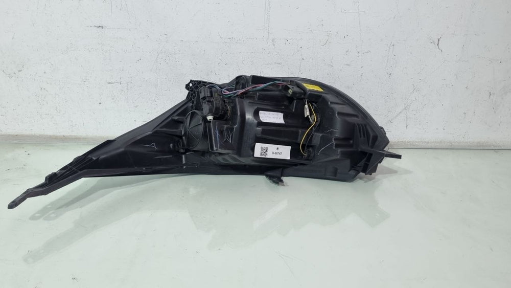 Farol lado direito sem léd Chevrolet spin 2018 a 2023