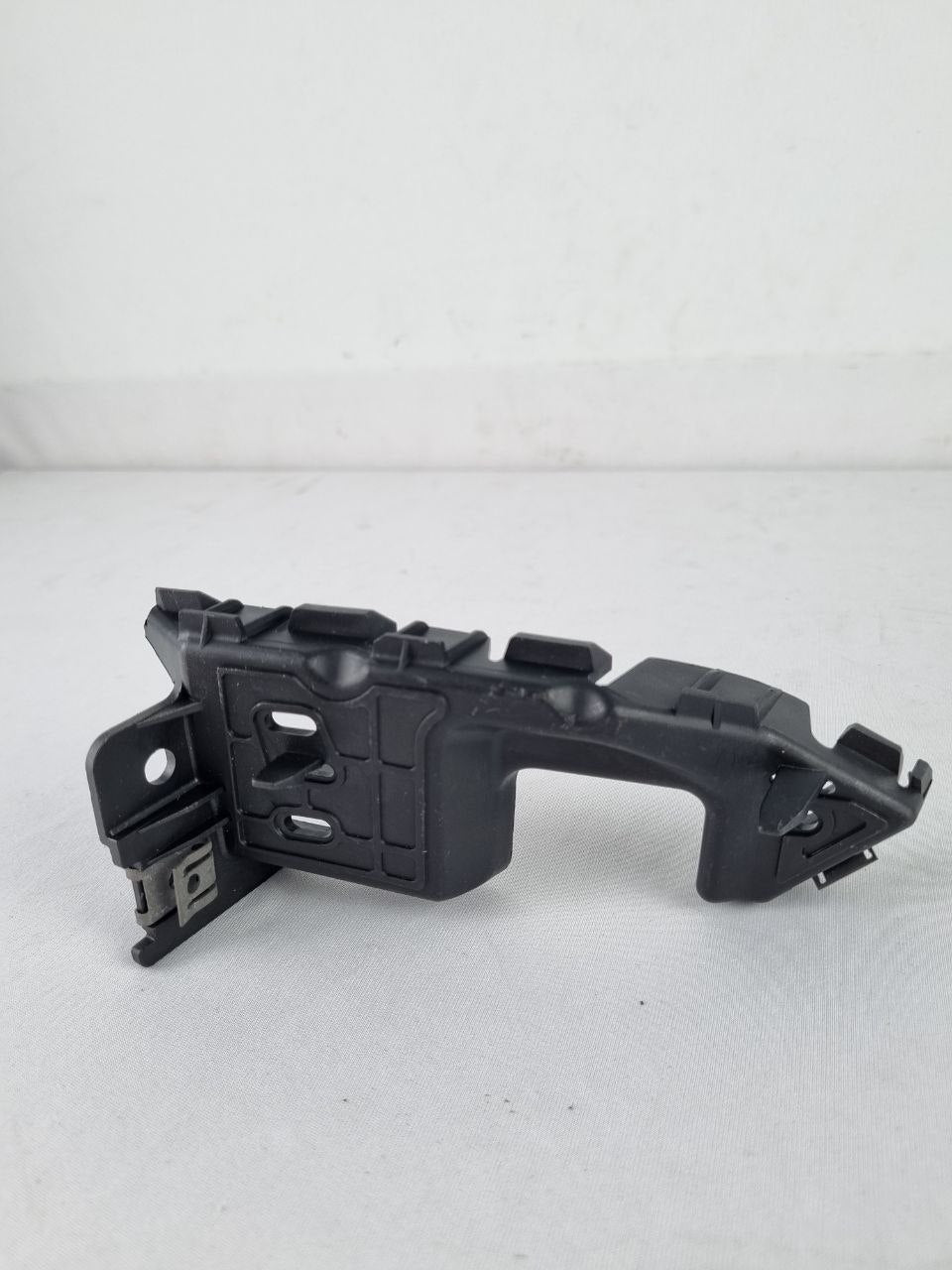 Suporte Guia Para-choque Diant Dir Chevrolet Celta 2007/2016