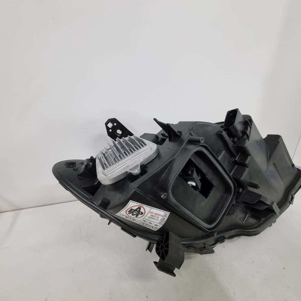Farol Diant Esq Mercedes-Benz Classe CLA 2014/2018