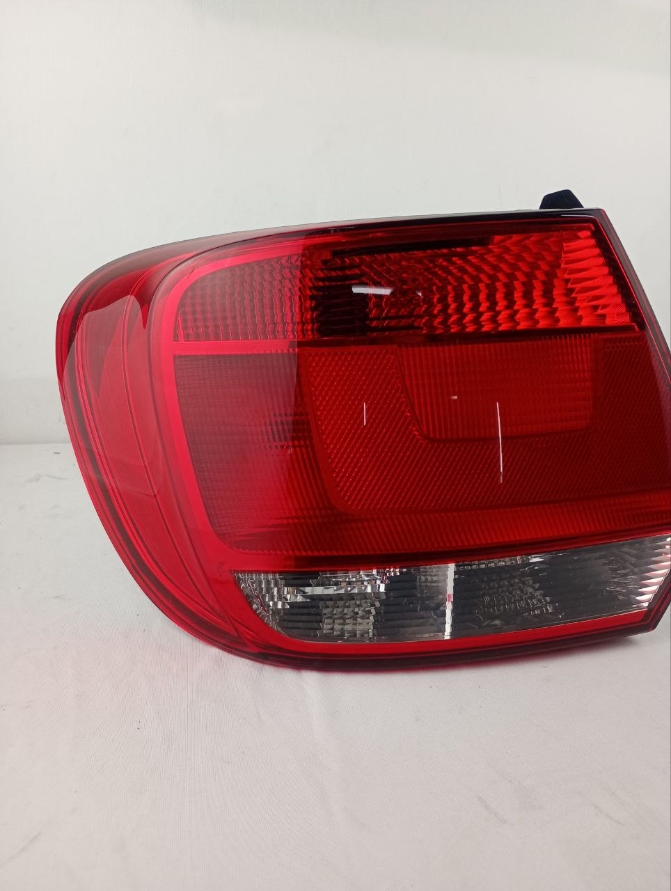 Lanterna Tras Esq Volkswagen Gol GVI 2013/