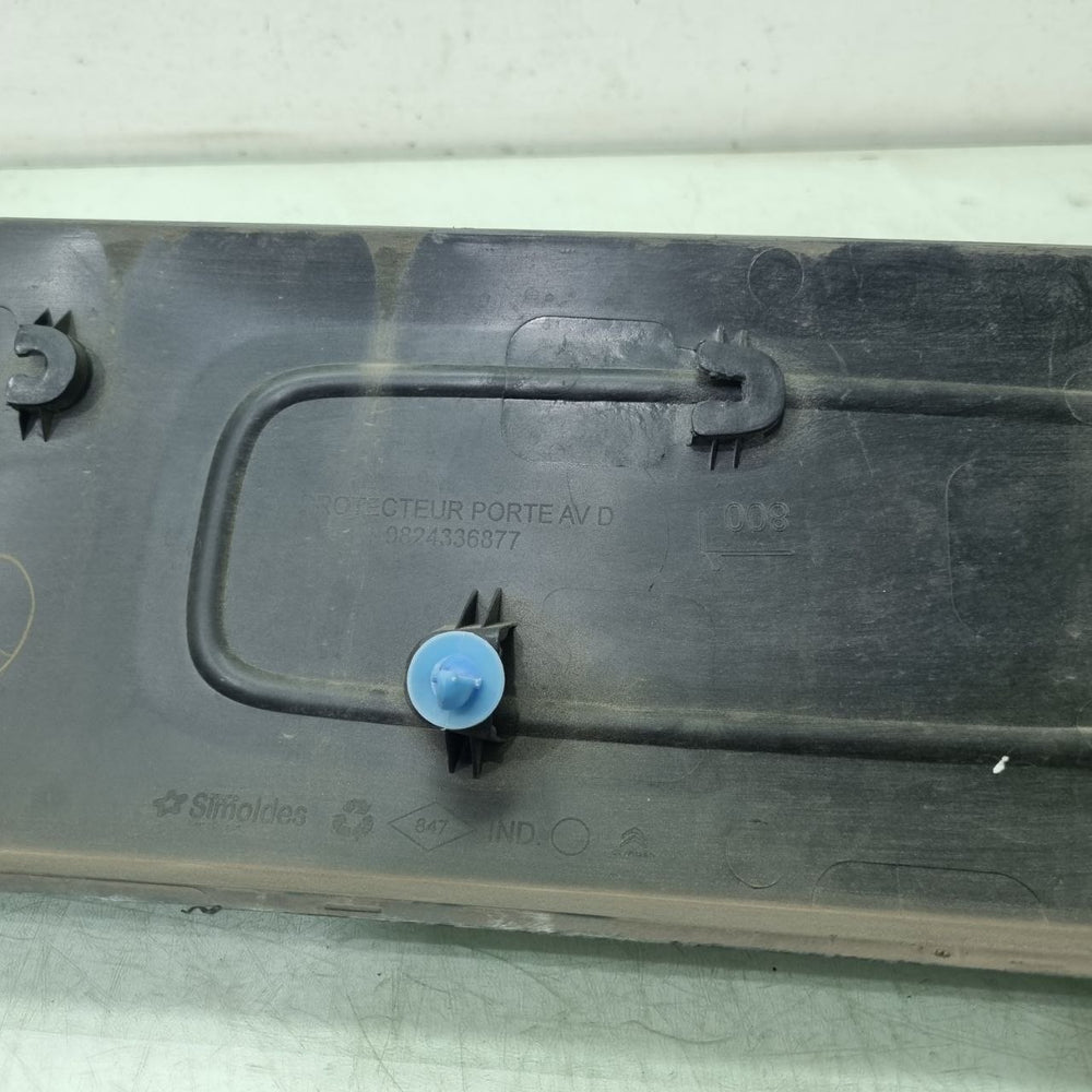Friso Porta Diant Dir Citroen C4 Cactus Usado