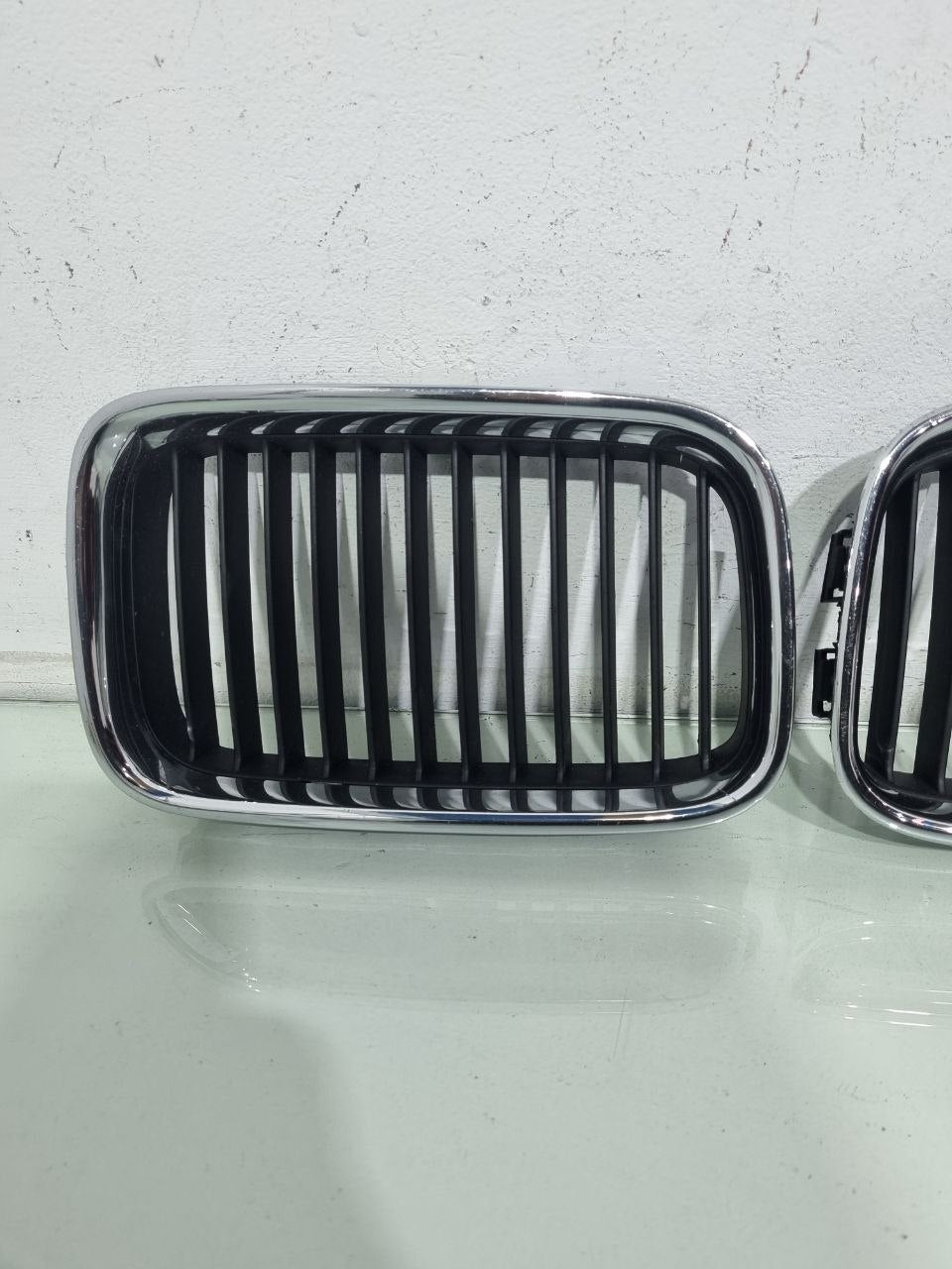Par de Grade Dianteira BMW 320i 2013/2018 Usado