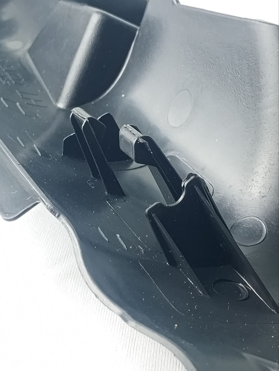 Acabamento Sensor Tras Esq Parabarro Renault Logan 2015/2019