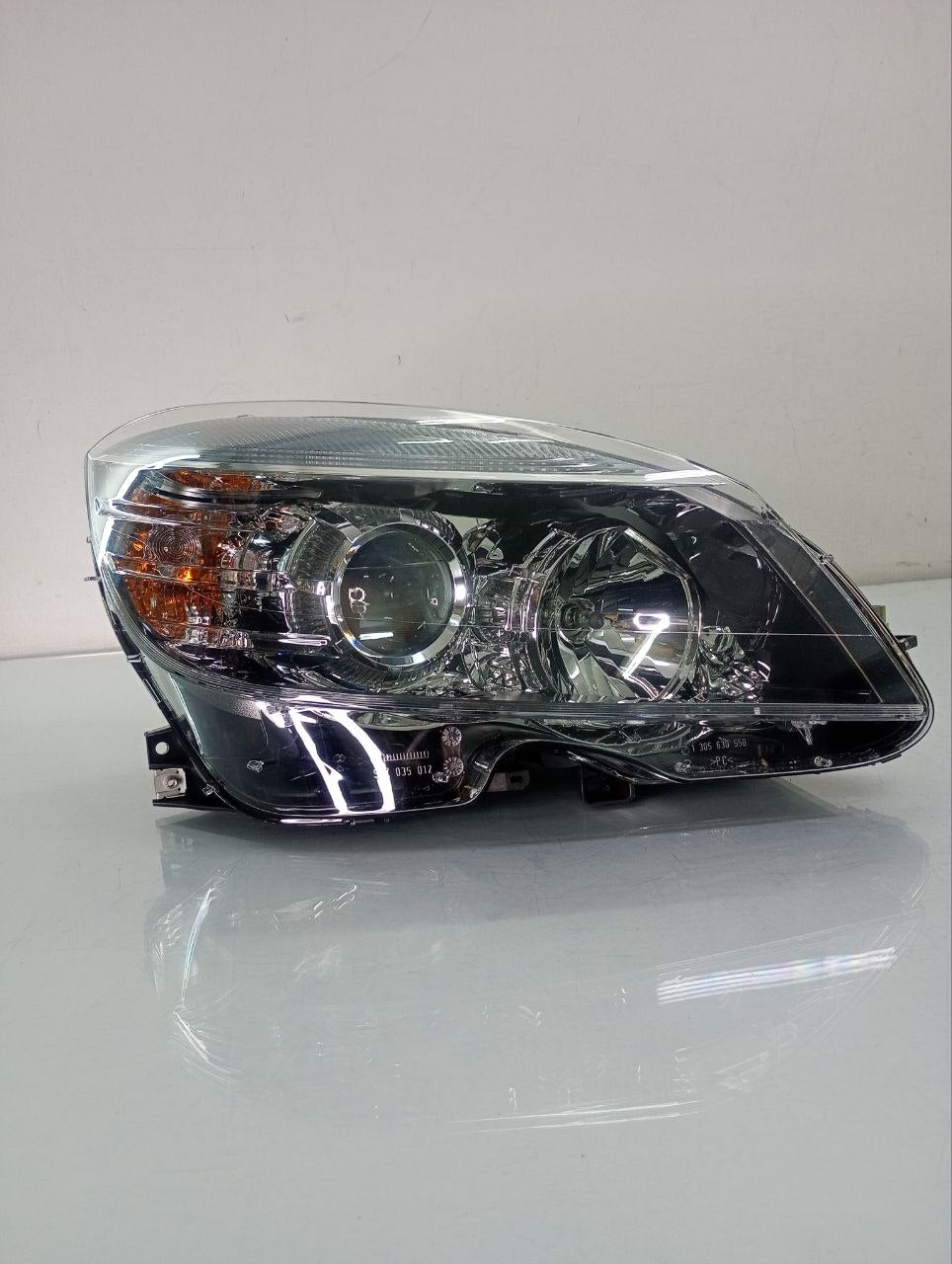 farol direito classe C 2007
Classe C C180 C220 CLC
