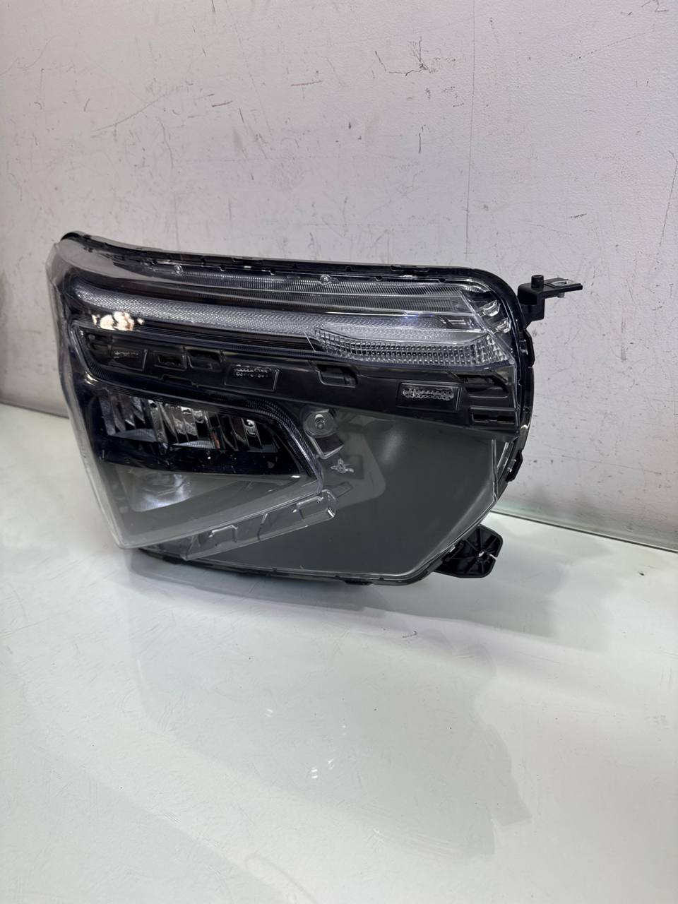 Farol Dianteiro Direito Full LED Chevrolet Spin 2024/2026 Original
