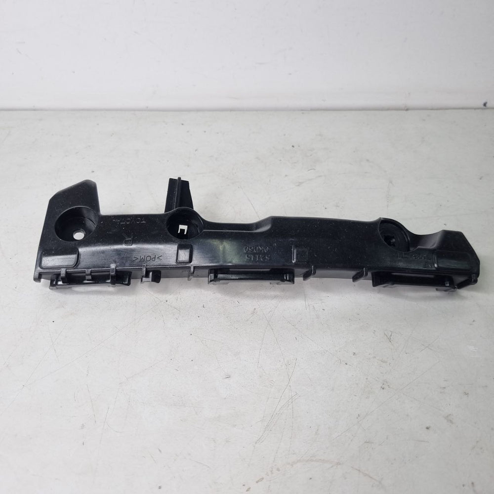 Suporte Para-choque Diant Dir Toyota Hilux 2012/2015