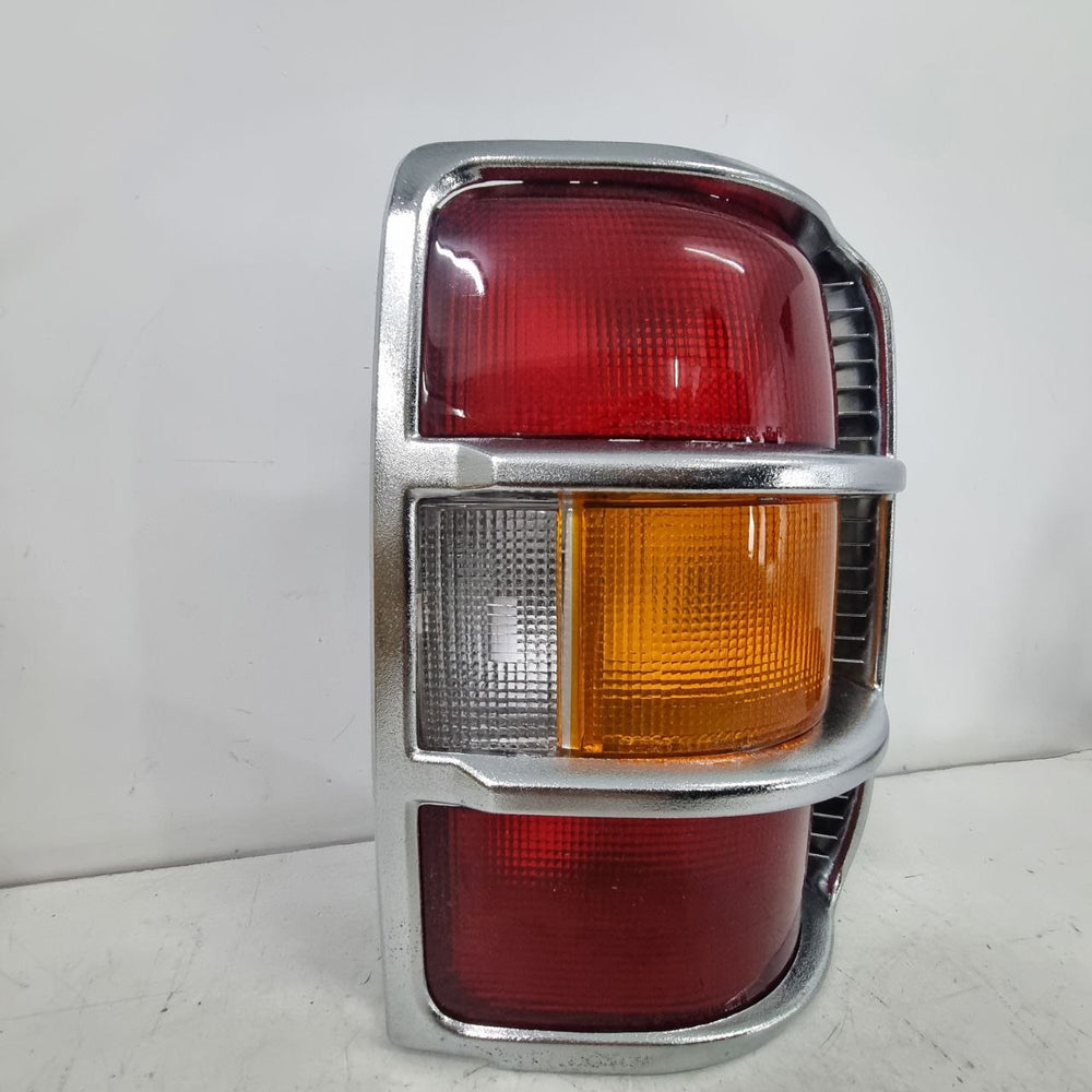 Lanterna Tras Dir Mitsubishi Pajero Sport 1998/2000