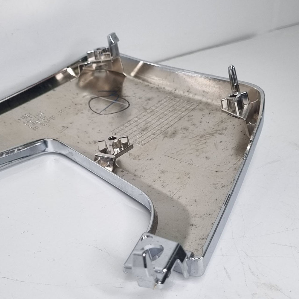 Moldura Grade Dianteira Esquerda Mitsubishi ASX 2016/2019 Nova