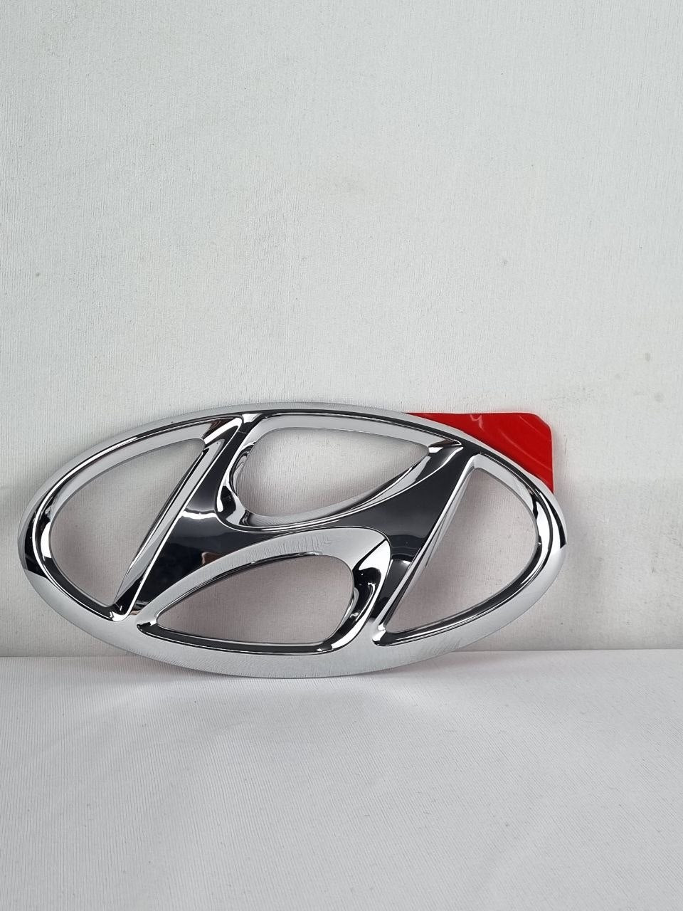 Emblema Tampa Traseira Hyundai HB20/Creta 2013/2022 Novo