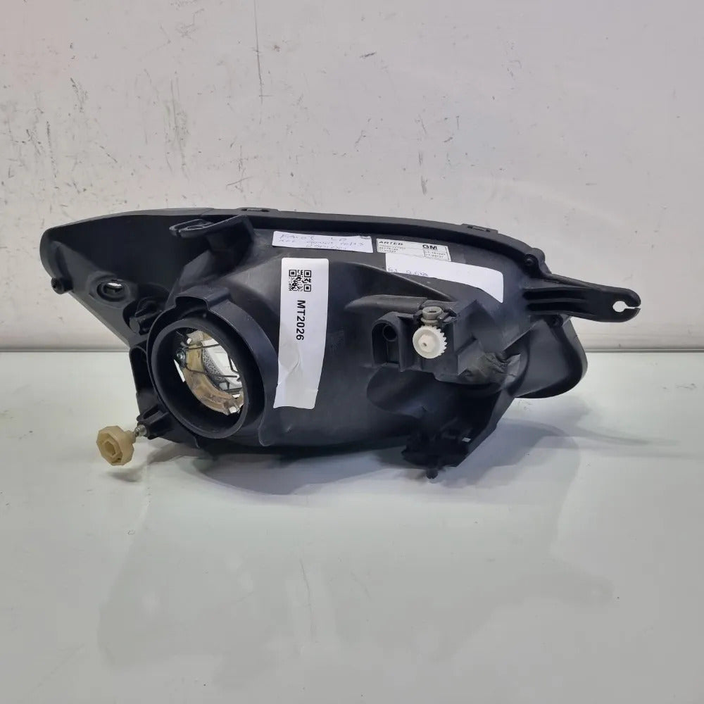 Farol lado esquerdo corsa 2010 a 2013
