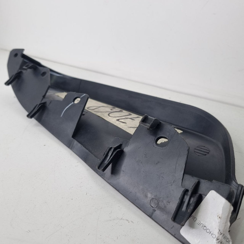 Moldura Inferior Direita Parachoque Jeep Grand Cherokee 2014/2016 Nova