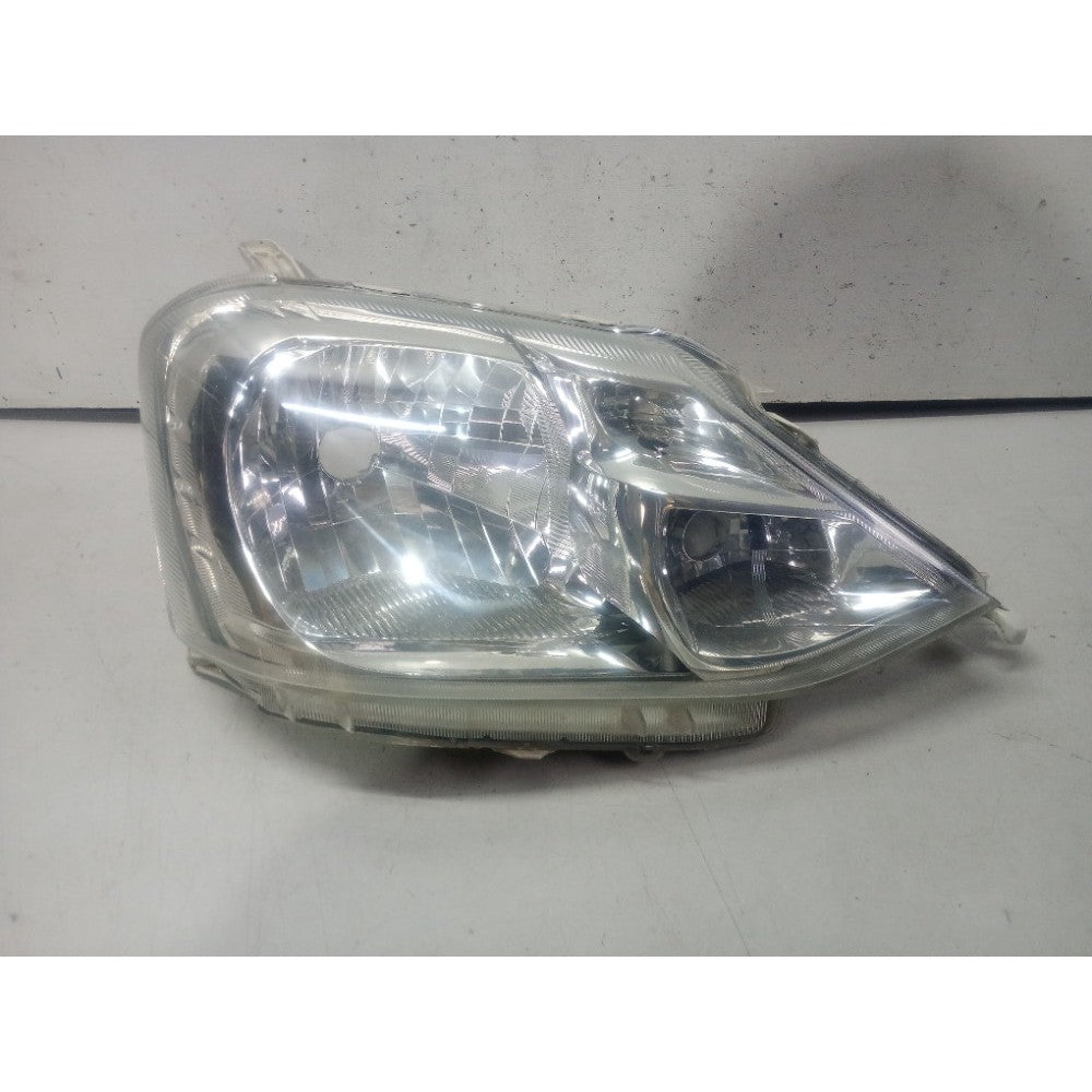 Farol Direito Toyota Etios 2013 / 2015 Recuperado