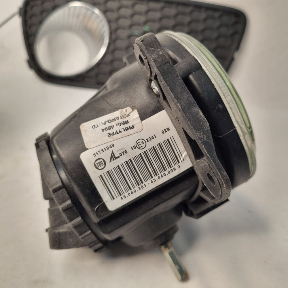 Par Farol de Milha Fiat Palio 2004/2010 Novo
