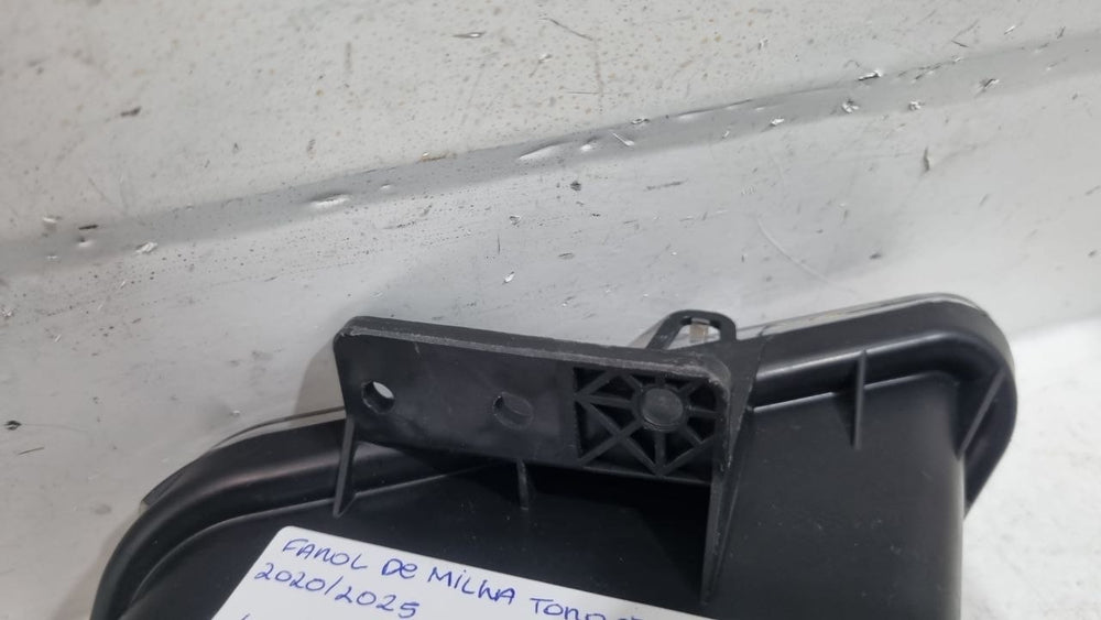 Fatol de milha lado esq fiat toro 2022 a 2025