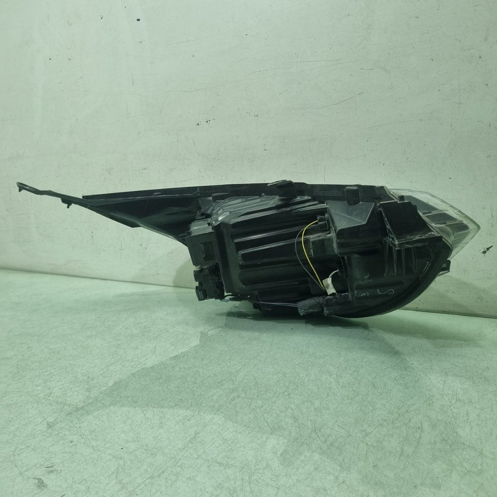 Farol esquerdo sem Led usado original Spin 17/22