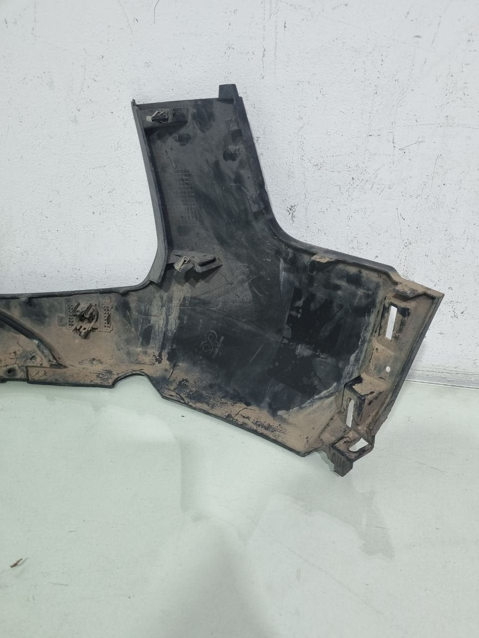 Aplique Parachoque Dianteiro Direito Peugeot 3008 2016/2020 Usado