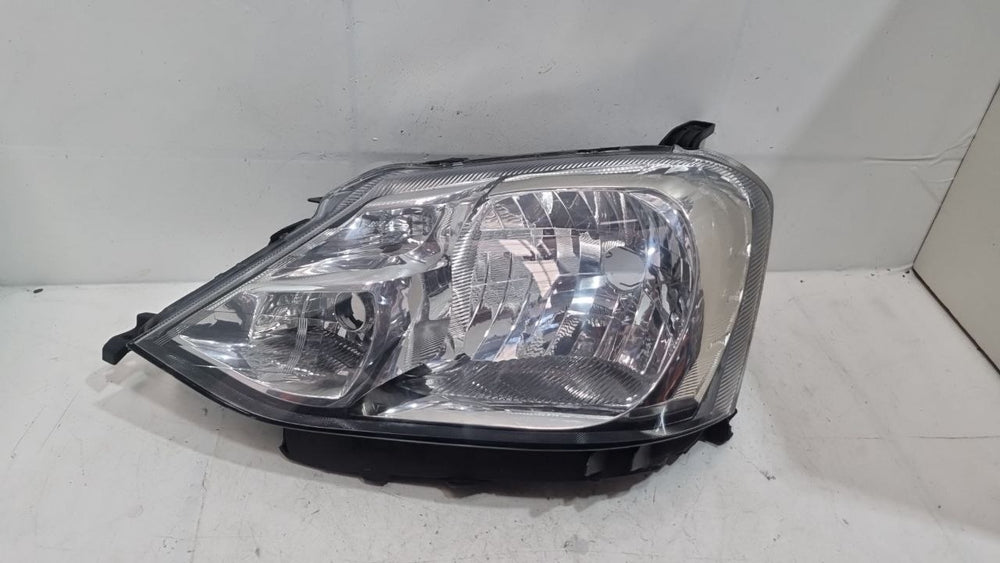 Farol Diant Esq Toyota Etios 2012/2025
