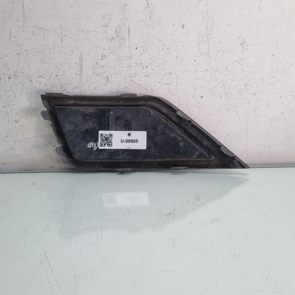 Moldura Farol Milha Dir VW Gol 2018/2022 Usado